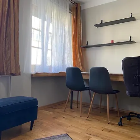 Klimatyczny Dla Dwojga W Sercu Starowki