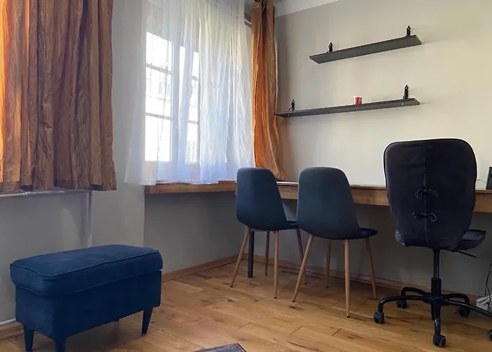 Klimatyczny Dla Dwojga W Sercu Starowki